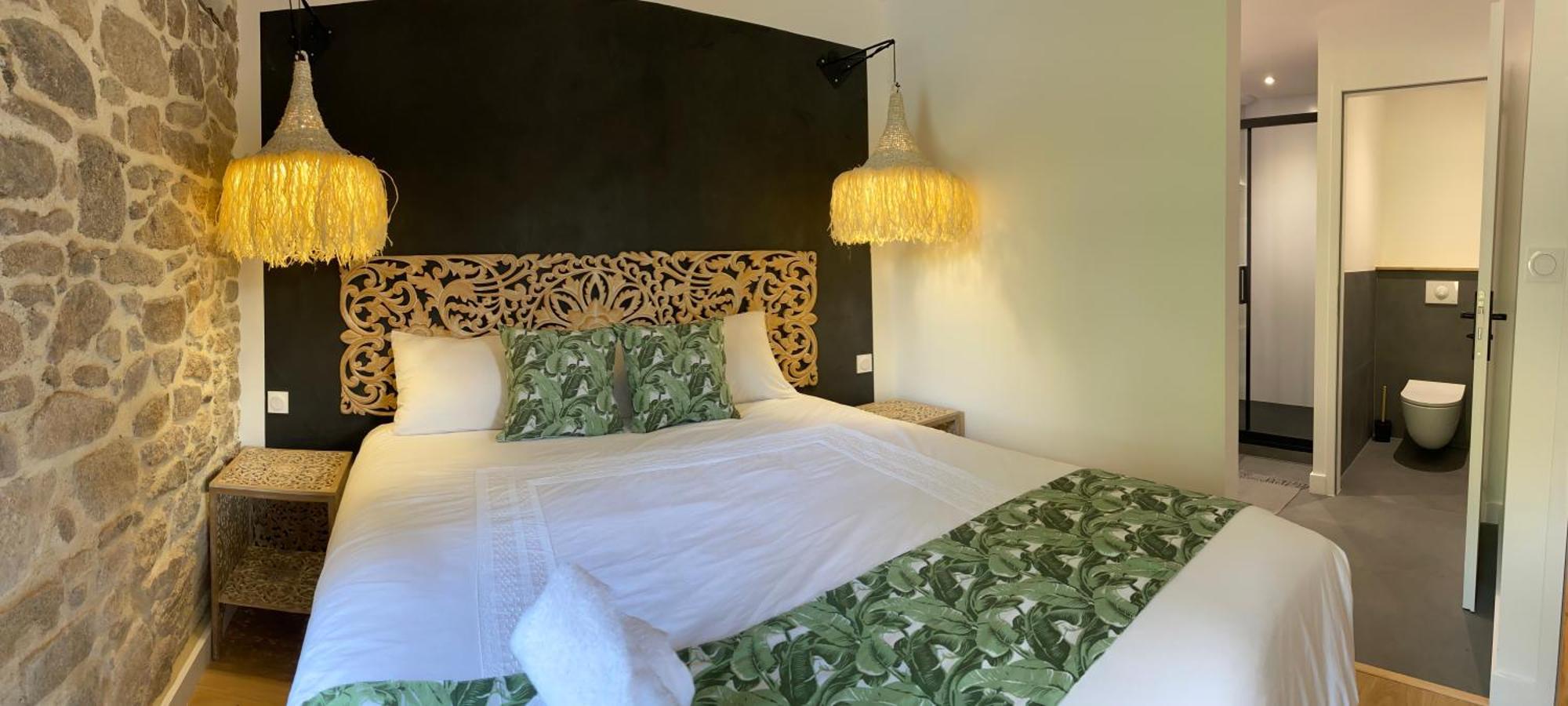 Le Moulin Du Guy, Proche Du Puy Dufou Bed & Breakfast Chanverrie Eksteriør bilde